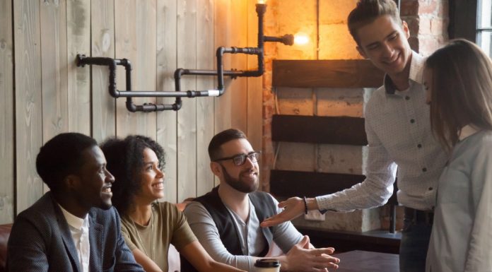 “30대 초반이야” “내 또래야” 연령대에 관한 영어 표현